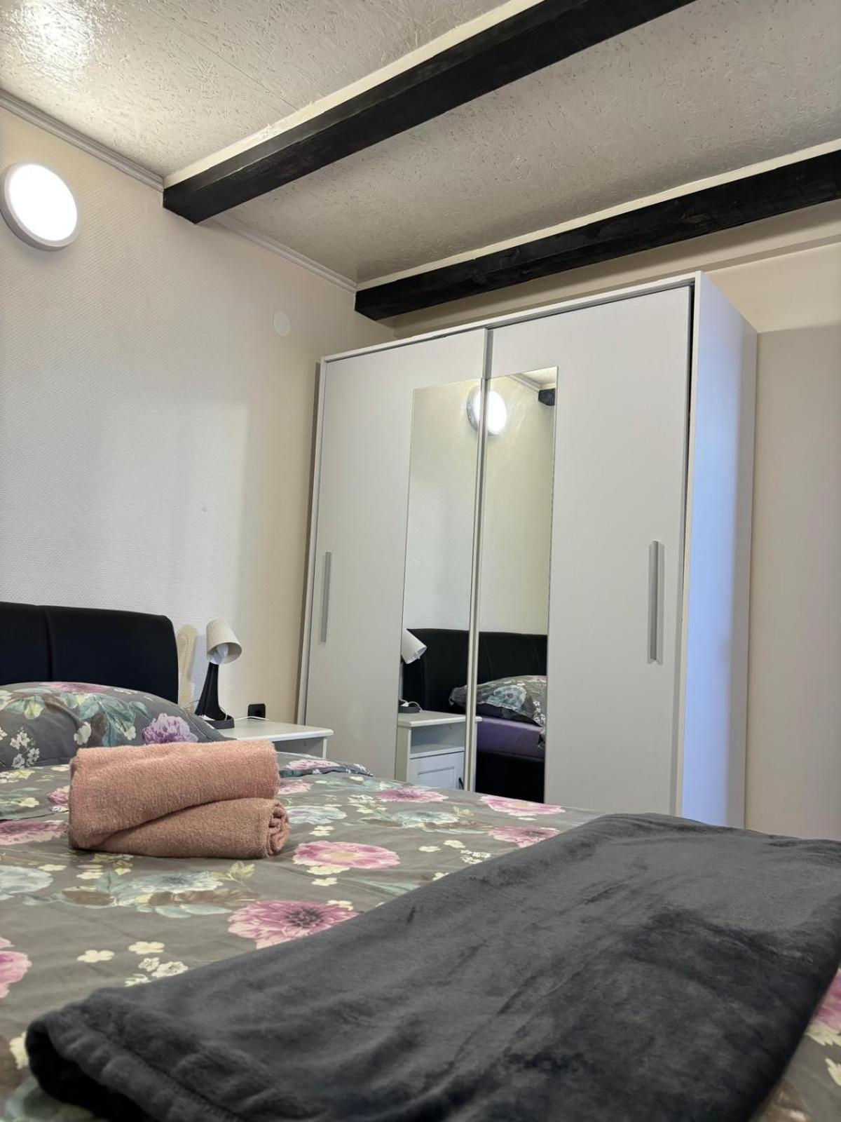 Apartmani Bosnjak Stari Grad Szoba fotó